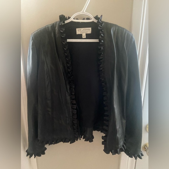 St John Collection by Marie Gray sz 8 leather jacket - Picture 2 of 9